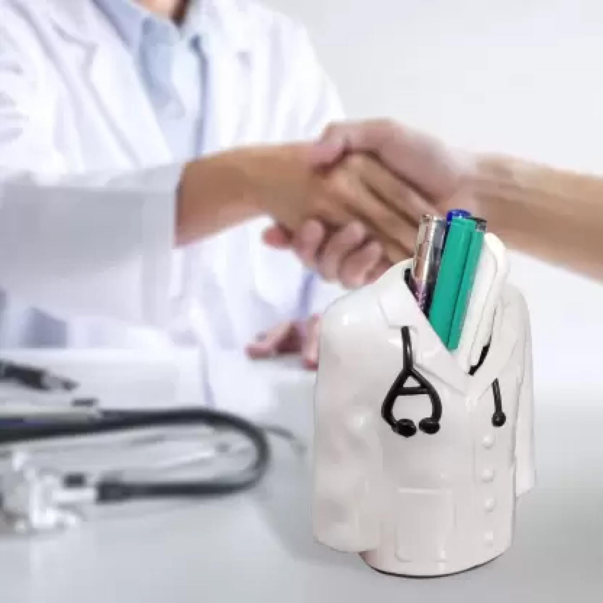 PS6 DOCTOR APRON PEN STAND