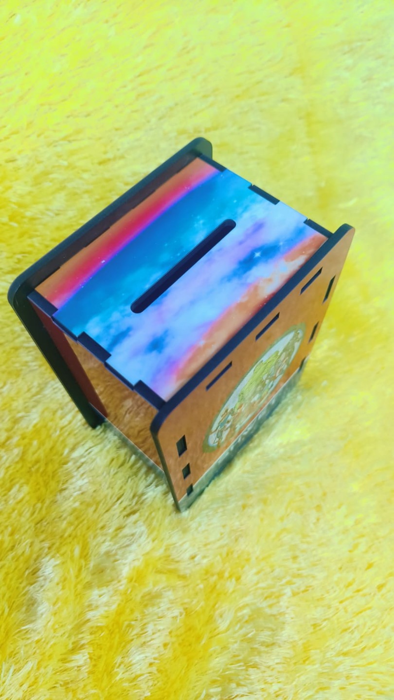 PB1 PIGGY BANK WOODEN